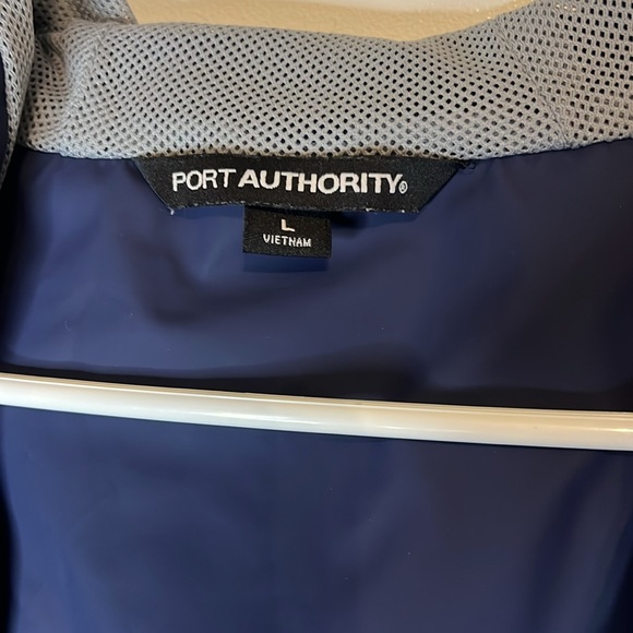 Men’s navy large rain jacket - Picture 5 of 14